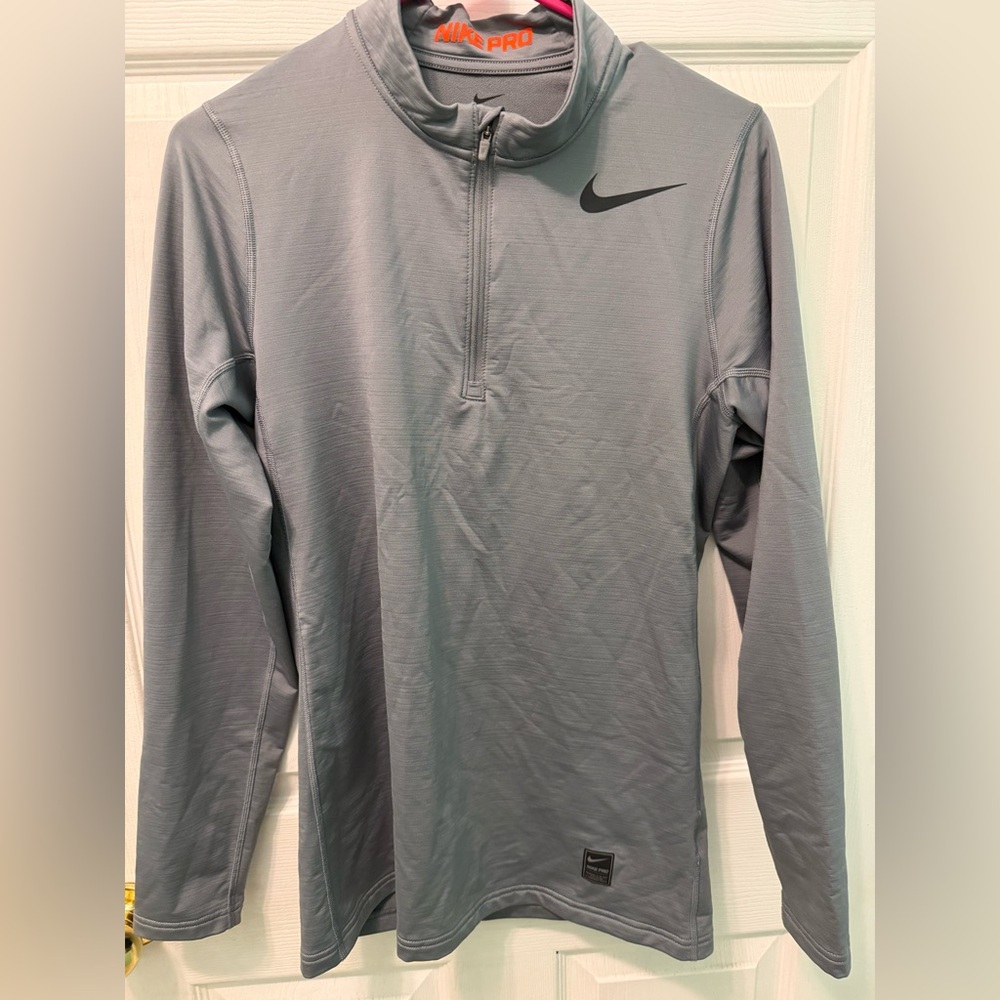 Nike Men's Performance Gray Quarter-Zip Jacket